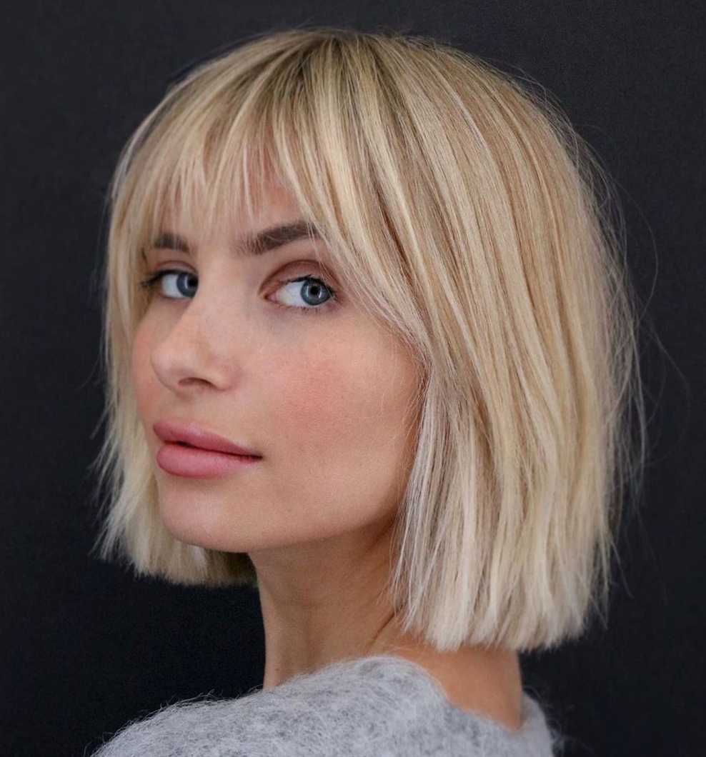 Best bob Hairstyles for Fine Hair 2020 Winter Bob's hairstyle has become a favorite hairstyle for style icons Victoria Beckham, singer Rihanna, actresses Jennifer Aniston, Scarlett Johansson, Emma Stone, Lily Collins, Gwyneth Paltrow, Kira Knightley, model Carly Kloss, TV presenter Lera Kudryavtseva and many other celebrities.